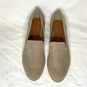 Indigo Rd Tan Suede Perforated Slip On Flats Shoes Women Size 8.5